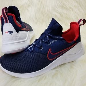 NEW NIKE FREE TR 8 PATRIOTS Running Shoes Sneakers